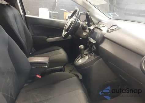 2011 Mazda Mazda2 Sport из США, поврежденный, VIN JM1DE1HZ1B0122462